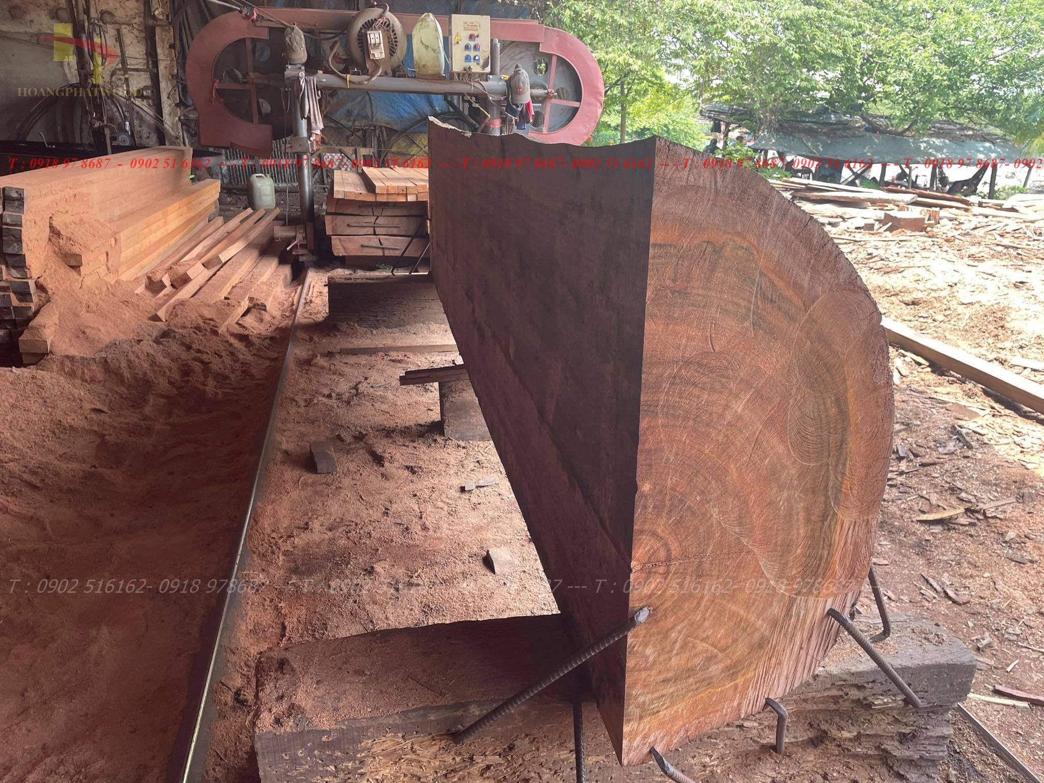 Sàn gỗ Dầu Úc xẻ theo quy cách yêu cầu