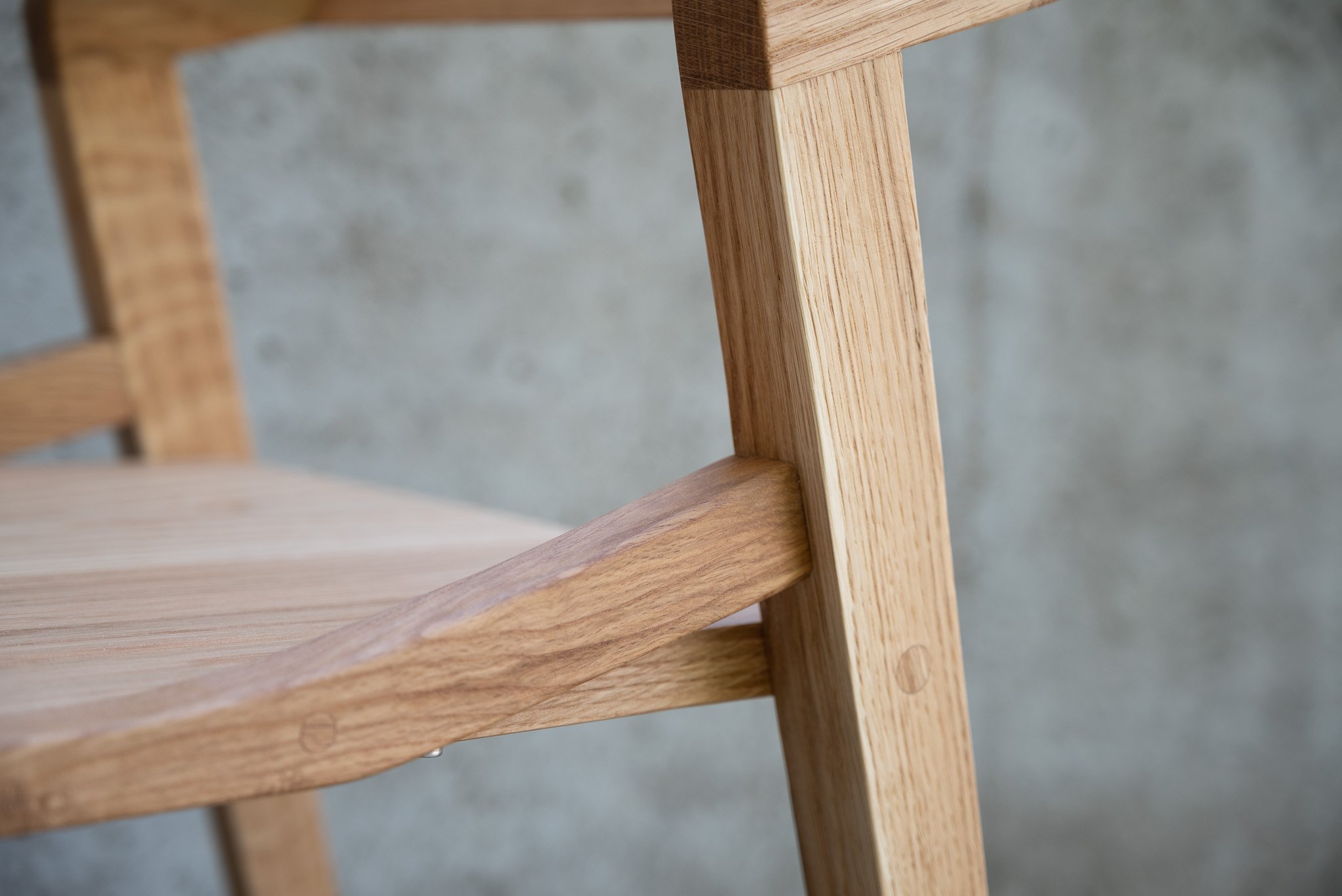 ghế bành gỗ sồi