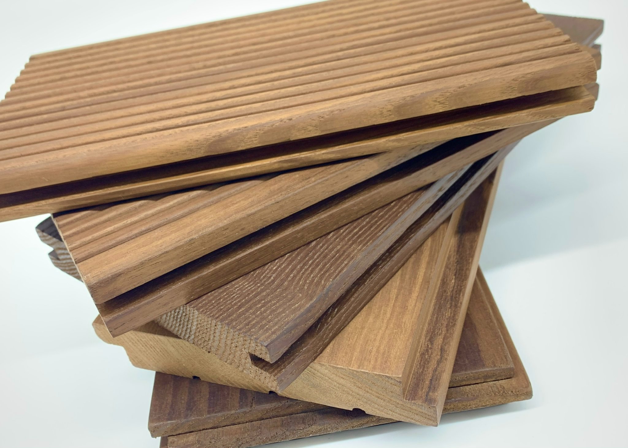 Lắp đặt sàn gỗ như thế nào cho đúng kỹ thuật ?